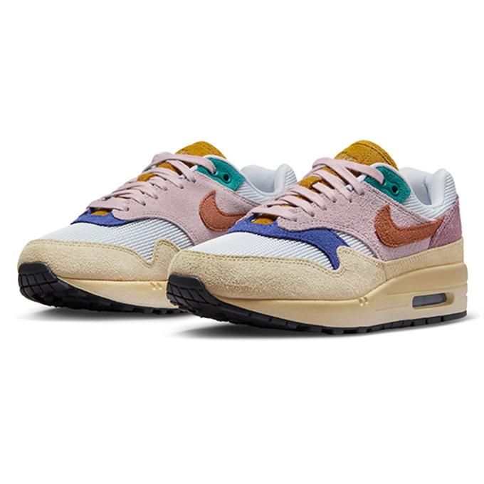 Nike Air Max 1 Tan Lines | A Retro Summer