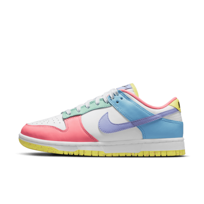 Nike WMNS Dunk Low SE 'Easter'