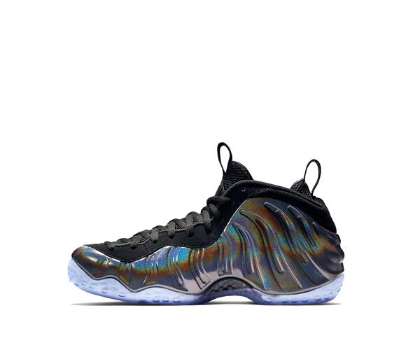 NIKE AIR FOAMPOSITE ONE &#8211; HOLOGRAM &#8211; AVAILABLE NOW